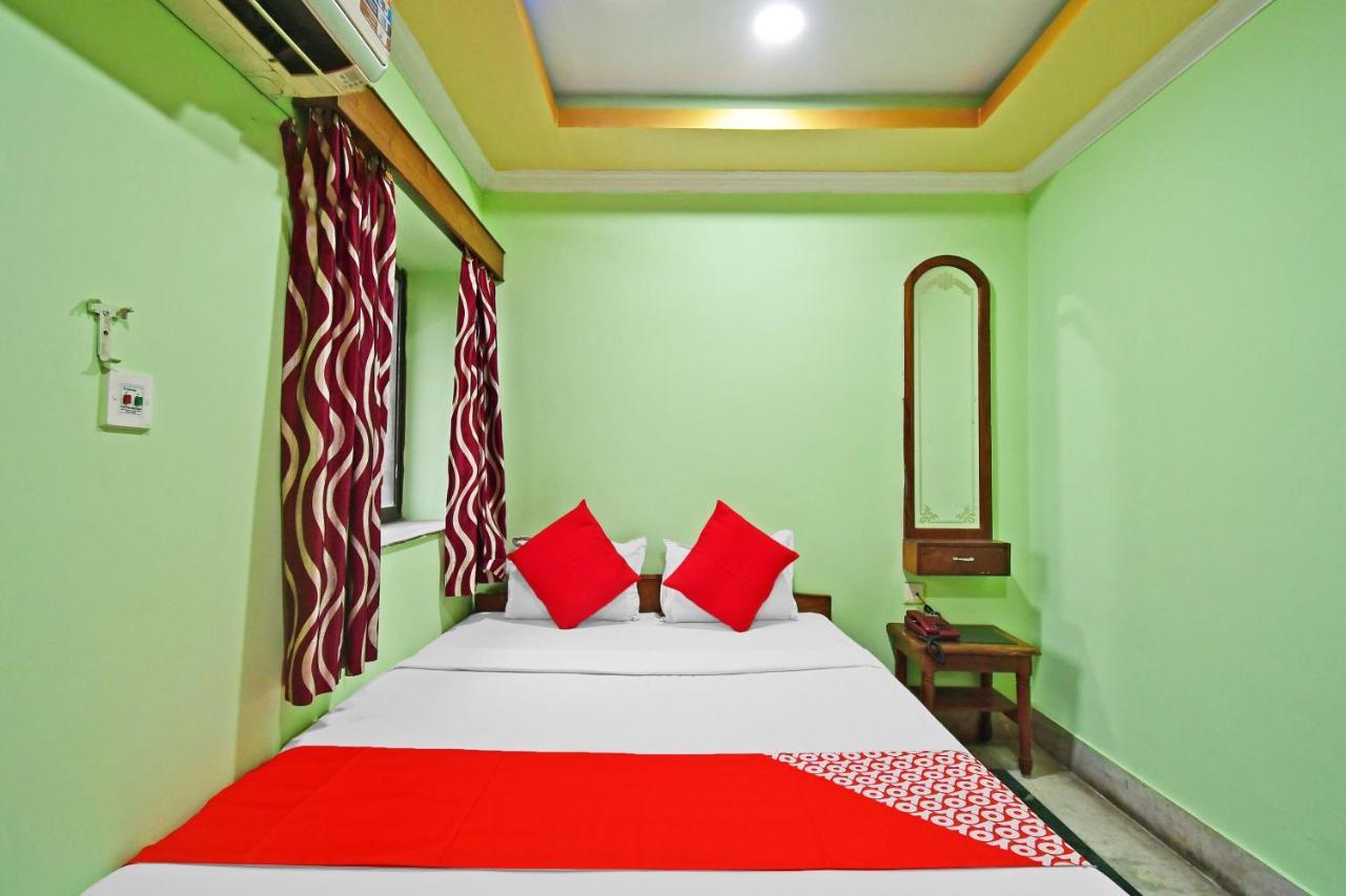 Oyo 85829 Max International Hotel Kolkata Exterior photo