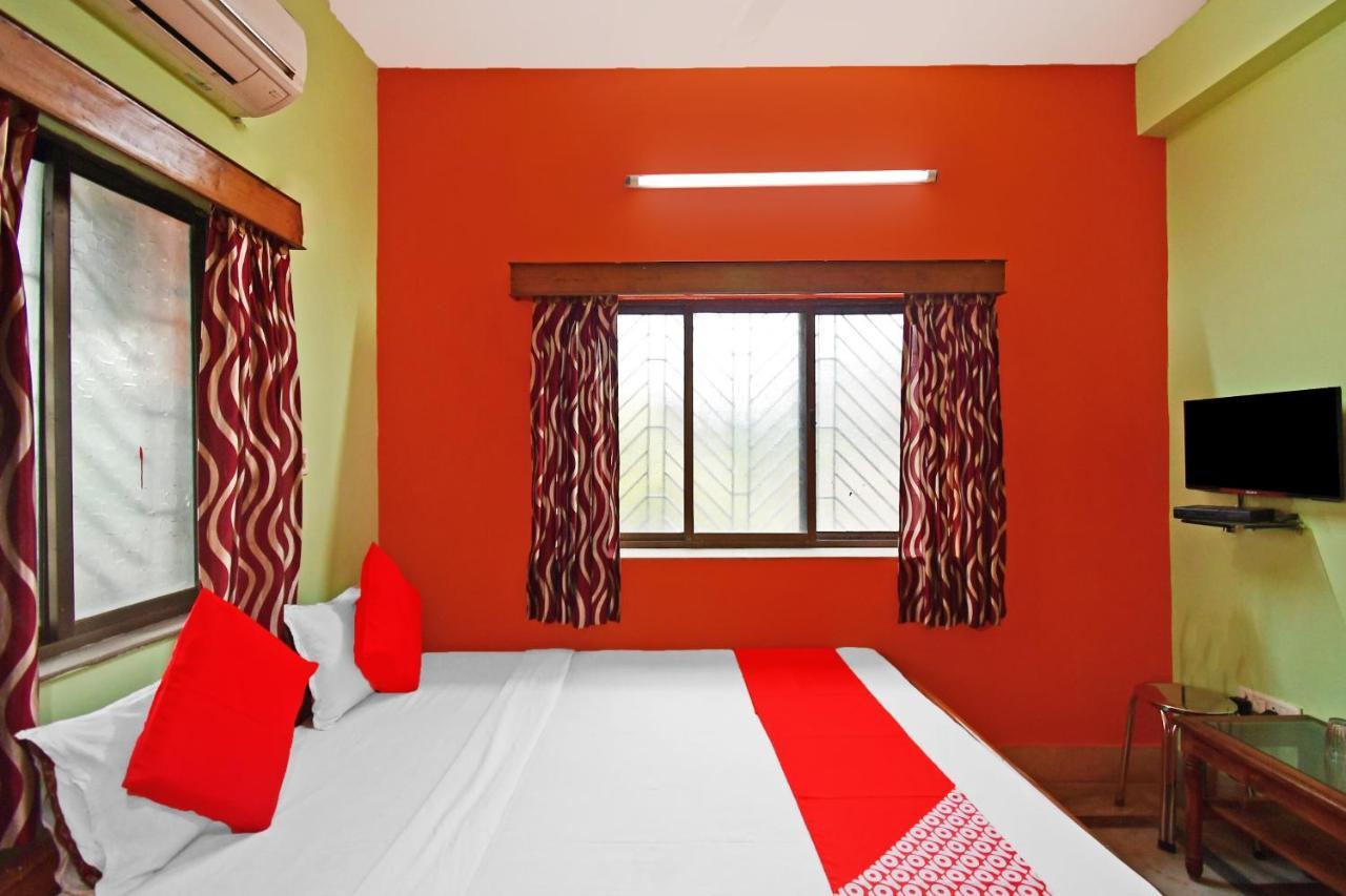 Oyo 85829 Max International Hotel Kolkata Exterior photo